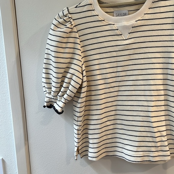 Saylor Cropped Navy and Cream Striped Sweatshirt Size Small - Picture 4 of 7